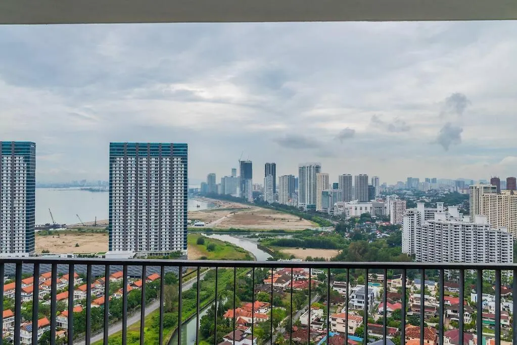 Deluxe Seaview Suite Twin Bed By The Only Bnb Tanjung Tokong Lägenhet